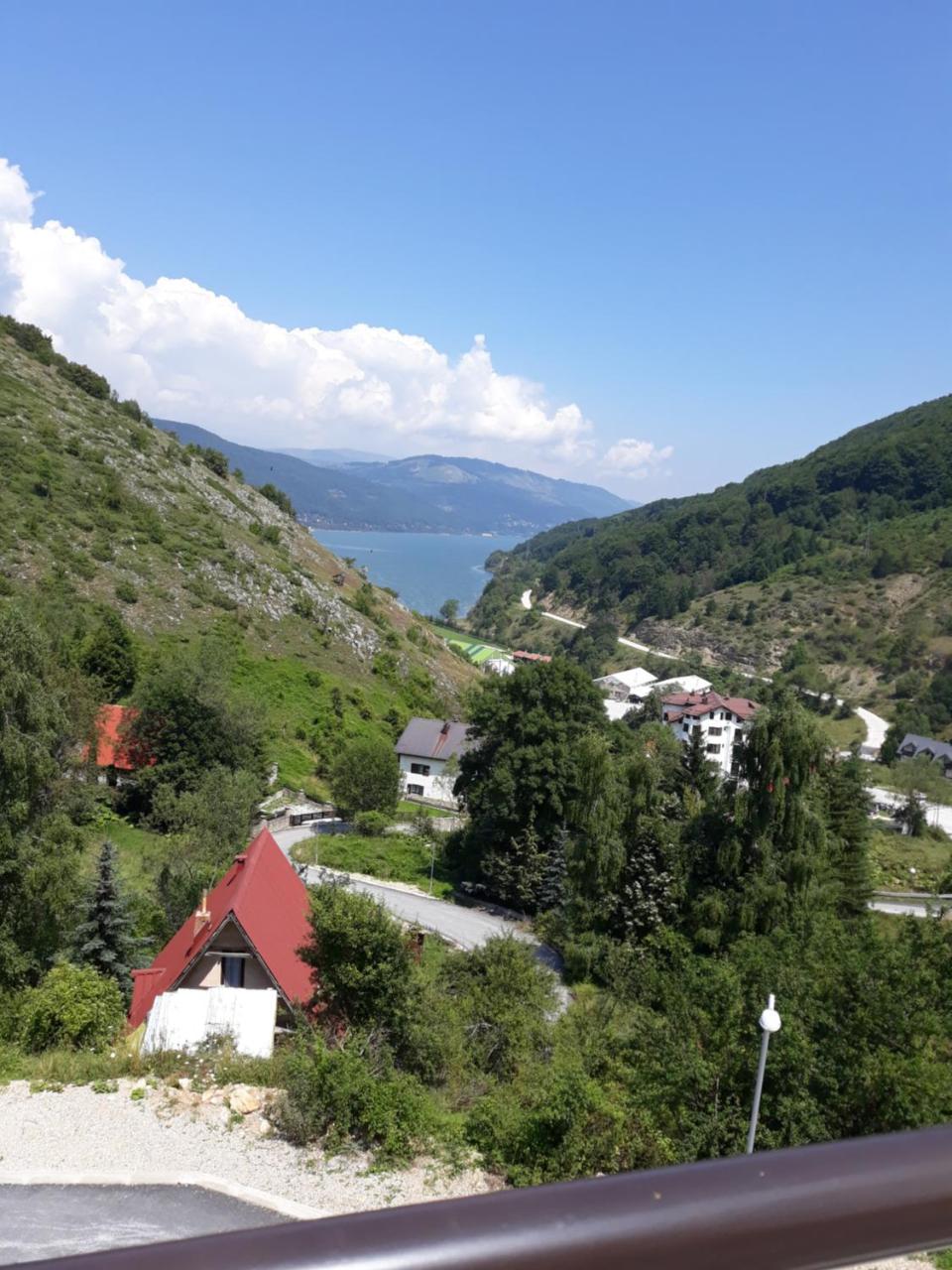 Andrey Apartment Μαύροβο Εξωτερικό φωτογραφία